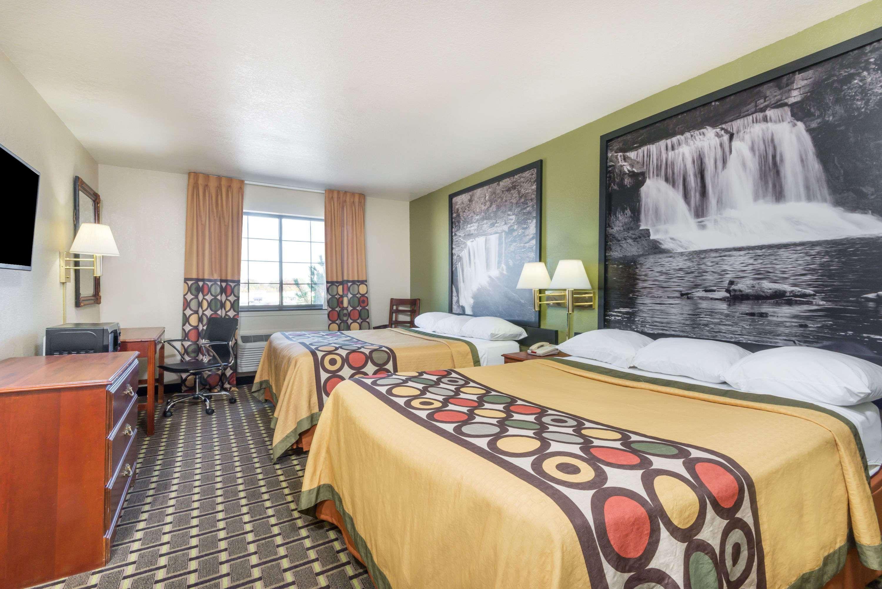 Hotel Super 8 By Wyndham Madison In Exterior foto